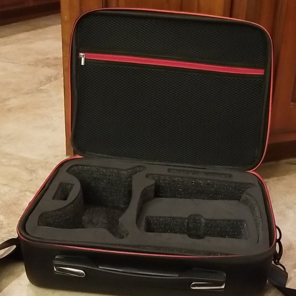 Dji digital goggle case.
